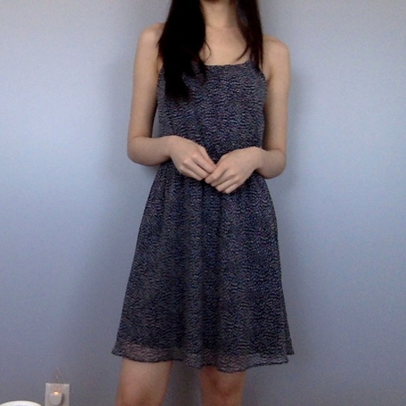 LOFT Floral Strappy Dress - Picture 3 of 4